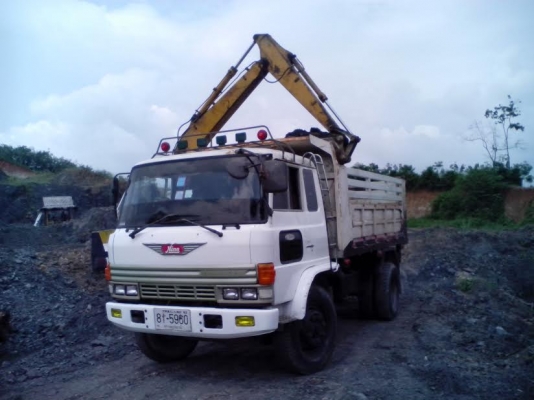 หกล้อดั้ม  168  เเรงม้า   f18  สโลกลาง   เพืองท้ายฟูโซ่  ราคาต่อรองได้ครับ