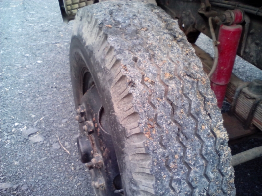 หกล้อดั้ม  168  เเรงม้า   f18  สโลกลาง   เพืองท้ายฟูโซ่  ราคาต่อรองได้ครับ