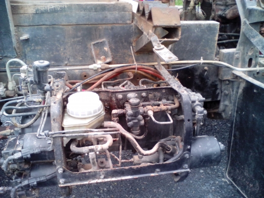 หกล้อดั้ม  168  เเรงม้า   f18  สโลกลาง   เพืองท้ายฟูโซ่  ราคาต่อรองได้ครับ