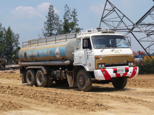 รถบรรทุกน้ำ10ล้อ ทะเบียนพร้อมโอน