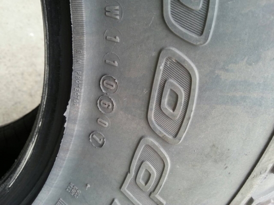 ขายยางBF 31-10.5-15 สองเส้น