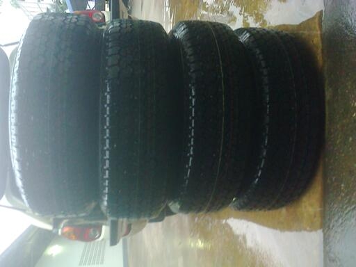 ยาง24570R16HTถอดป้ายแดงปี14ดอกสวยสด(เฉพาะยาง)