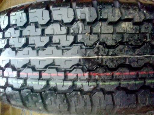 ยาง24570R16HTถอดป้ายแดงปี14ดอกสวยสด(เฉพาะยาง) ยาง24570R16HTถอดป้ายแดงปี14ดอกสวยสด(เฉพาะยาง)