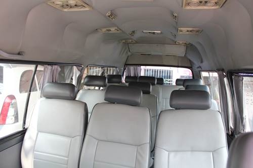 รถตู้ หลังคาสูง สภาพดี พร้อมใช้งาน รถตู้ หลังคาสูง สภาพดี พร้อมใช้งาน