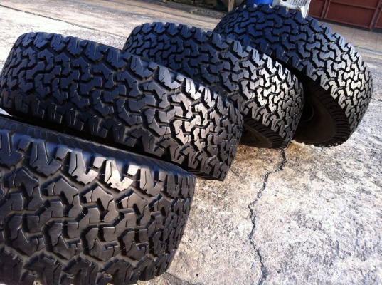 ขายยาง BF Goodrich All-terrain ขนาด 265 75 r16 ปี13 สวยๆ ขายยาง BF Goodrich All-terrain ขนาด 265 75 r16 ปี13 สวยๆ