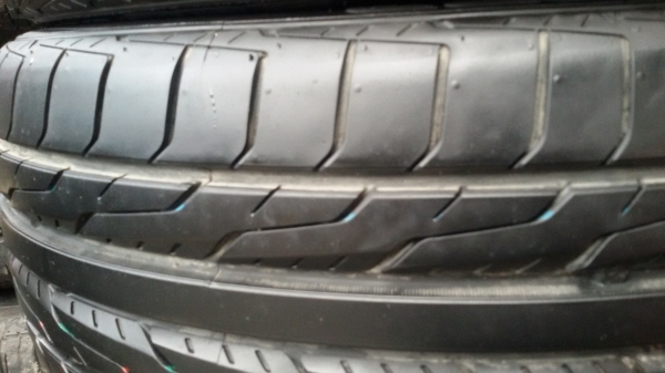ขายยาง205 45 17 TOYOปี13ชุดละ8500