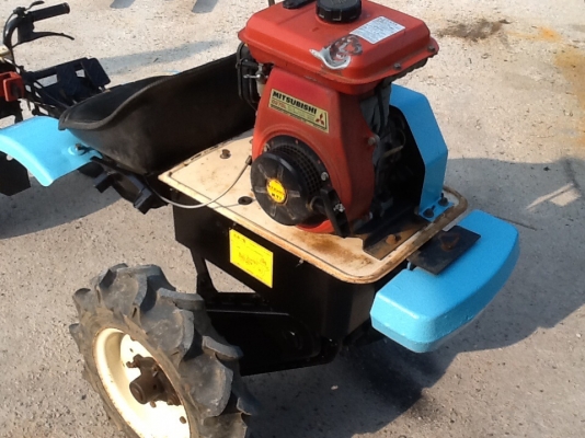 รถขับเล่นหรือสะสมสวยงามเครื่องMitsubishi รถขับเล่นหรือสะสมสวยงามเครื่องMitsubishi