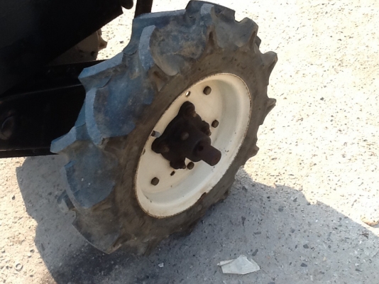 รถขับเล่นหรือสะสมสวยงามเครื่องMitsubishi รถขับเล่นหรือสะสมสวยงามเครื่องMitsubishi