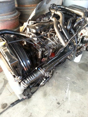 เครื่อง 6he turbo  260 แรง  ปั้มใหญ่ หม้อน้ำอินเตอร์ครบ  เทอร์โบแท้