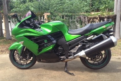 ธารนนทบุรี//ขาย kawasaki Ninja zzr1400 ปี2012 เดิมๆสวยๆ  เครื่องสมบูรณ์ ระบบไฟสมบูรณ์ทุกจุด เอกสารอินวอยท์ -สรรพสารมิตร