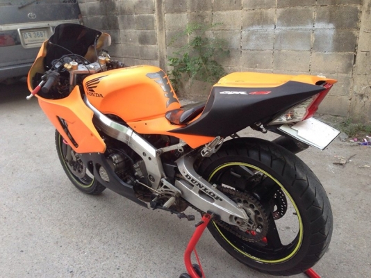 ขาย ครับ CBR400 ทะเบียนแท้