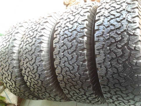 BF All 265/75/16 ปี13 ดอกสวยคมลืก1cm. เสมอกันทั้ง4เส้น