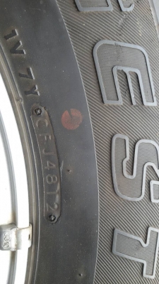 ล้อ ฟอจูนเนอร์ขอบ17พร้อมยาง Bridgestone  ปลายปี12 ลงพื้นใช้งานปี13