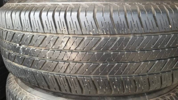 ล้อ ฟอจูนเนอร์ขอบ17พร้อมยาง Bridgestone  ปลายปี12 ลงพื้นใช้งานปี13