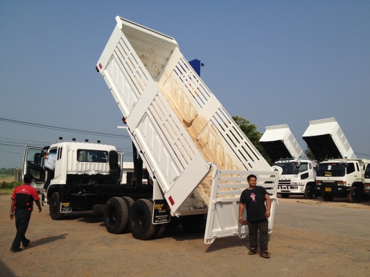 ลูกค้าสั่งครับ ยังมีอีกครับ MITSUBISHI FUSO SUPERGRATE เครื่อง 6M70 380 แรงม้า ระบบน้ำมัน ระบบไฟฟ้าทั้งคัน รถทำใหม่ทุกจุด กระบะ ยาว 6.00 เมตร กว้าง 2.50 เมตร สูง 1.50 เมตร กระบอกดั้มพ์ 15 ตัน ฝาท้ายแบบ 2 ชั้น เหล็กใหม่ทุกชิ้น พร้อมลำโพง ลากลูก พร้อมทะเบีย ลูกค้าสั่งครับ ยังมีอีกครับ MITSUBISHI FUSO SUPERGRATE เครื่อง 6M70 380 แรงม้า ระบบน้ำมัน ระบบไฟฟ้าทั้งคัน รถทำใหม่ทุกจุด กระบะ ยาว 6.00 เมตร กว้าง 2.50 เมตร สูง 1.50 เมตร กระบอกดั้มพ์ 15 ตัน ฝาท้ายแบบ 2 ชั้น เหล็กใหม่ทุกชิ้น พร้อมลำโพง ลากลูก พร้อมทะเบีย