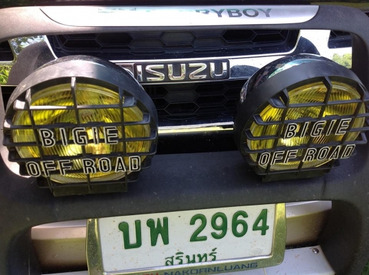 ขายไฟสปอร์ทไลต์ 900 บาท