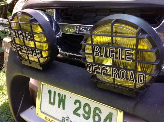 ขายไฟสปอร์ทไลต์ 900 บาท