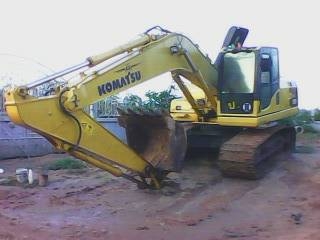 ขายแบคโฮโคมัทสุรุ่น 8 ราคา2600,000บาทสนใจต่อลองราคาได้ครับและยังมีโกเบลโก้ชุปเปอร์ x อีกคันรูปจะลงทีหลัง