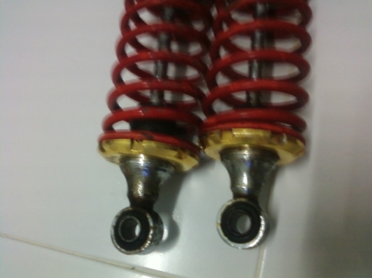 ขายโช๊ค สปริงสภาพใช้ได้ ใส่บิ๊กไบค์ ต้องการโช๊ค ซือโช๊คราคาถูก 700 บาท ขายโช๊ค สปริงสภาพใช้ได้ ใส่บิ๊กไบค์ ต้องการโช๊ค ซือโช๊คราคาถูก 700 บาท