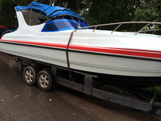 ขายเรือ V6...สภาพดีมาก ใช้อยู่ประจำเจ้าของดูแลดี รักษาดี ทาสีไว้ตลอด ไม่มีเวลาเล่น ขายดีกว่า... ขายเรือ V6...สภาพดีมาก ใช้อยู่ประจำเจ้าของดูแลดี รักษาดี ทาสีไว้ตลอด ไม่มีเวลาเล่น ขายดีกว่า...