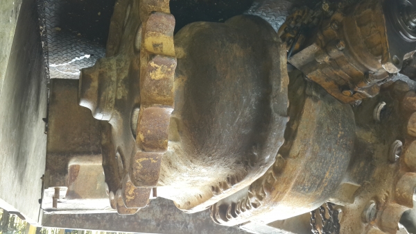 ตัวเดิน Pc 200 มอเตอร์ตรง ราคา 130000 ถ้าไม่เอามอเตอร์เหลือ 100000 บาท