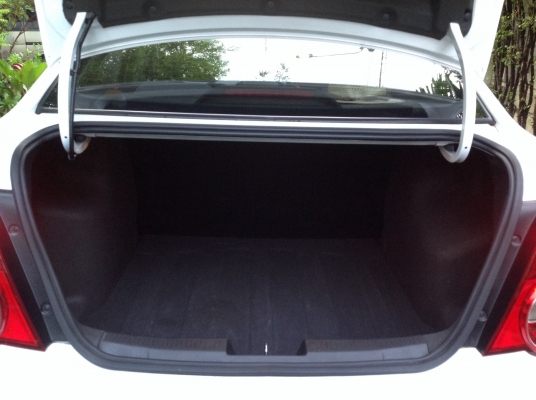 Chevrolet sonic LS วิ่ง 8000 กม.สภาพป้ายแดง