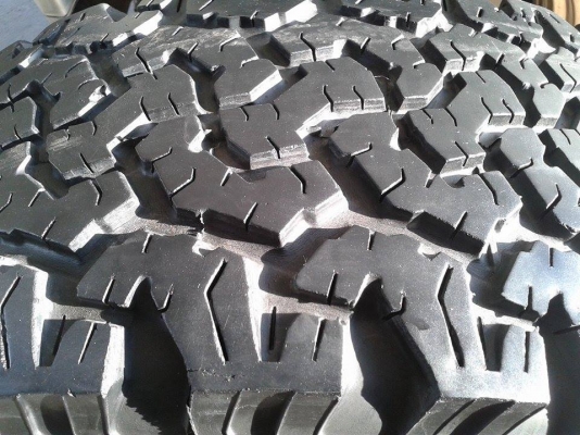 ขาย TE37x ล้อ + bf a/t 265/70/16 ปี 11 ขาย TE37x ล้อ + bf a/t 265/70/16 ปี 11