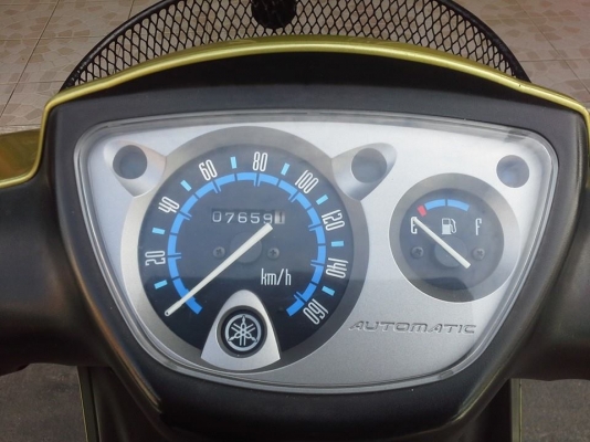 nouvo ตัวเก่า ปี 46 สีทอง วิ่ง 7,000 กม.ไมล์แท้ๆ รถสวย ชุดสีสด เครื่องเดิม แน่นๆ รับประกัน ยางมิชลินอย่างดี ระบบไฟใช้ได้หมด รถให้ฝรั่งเช่า ไม่ช้ำ ขับน้อย ภาษี พรบ.ถึงปีหน้า