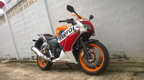 CBR300 2014 Repsol Edition วิ่ง 1300 ใหม่กริ๊บมือ 1 ถูก ต่อรองได้