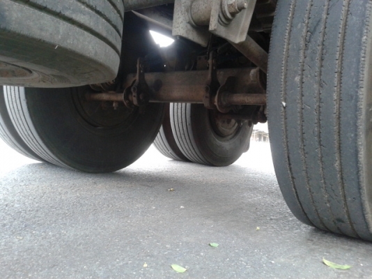 หางสามเพลาดั้ม  ปี51  สวยจัด  พร้อมโอนพร้อมใช้งาน