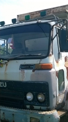 JCM 10 สิบล้อเพลาเดียว เครื่อง 175 CC กระบะเหล็ก ยางดีททะเบียนแจ้งจอด คอกสูง นำเสนอราคาอยู่ที่ 450000