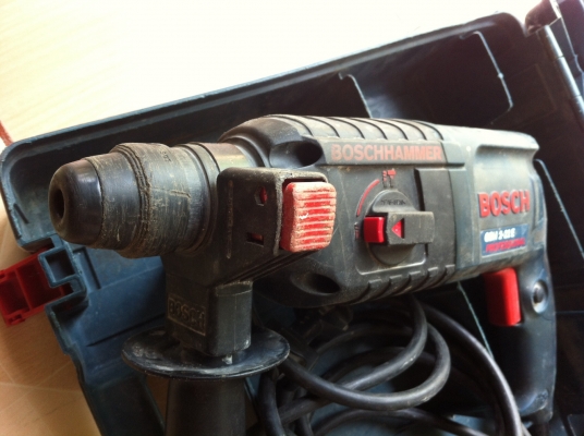 สว่าน Bosch GBH 2-22 E สว่าน Bosch GBH 2-22 E