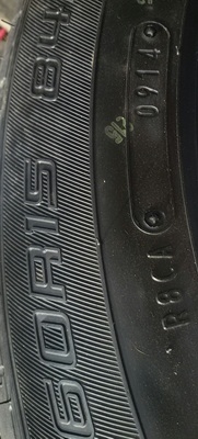 ขายยางป้ายแดง185/60/15 ปี 14  DUNLOP ENASAVE EC300   4  เส้น