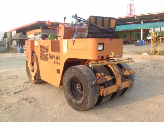 ขายรถบดSAKAIรุ่นTG41มือสองญี่ปุ่นสภาพดีมากๆใช้งานน้อย
