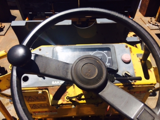 รถบดสั่นสะเทือน 3.5 ตัน Sakai SW350 สภาพเดิมๆ เนี๊ยบ สวย นำเข้าจากญี่ปุ่น 091 695-6445