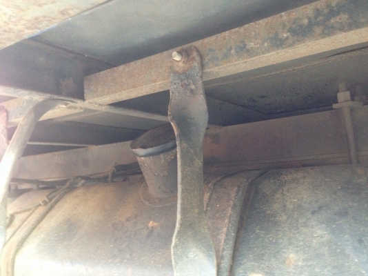 ขายตู้เปียกถอดจากรถ6ล้อ HINO FC2W 120 แรงม้า ทำจากอู่เอกชัย สวยๆสนใจโทร 081-970-1072