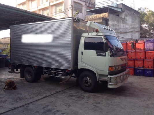 ขายตู้เปียกถอดจากรถ6ล้อ HINO FC2W 120 แรงม้า ทำจากอู่เอกชัย สวยๆสนใจโทร 081-970-1072 ขายตู้เปียกถอดจากรถ6ล้อ HINO FC2W 120 แรงม้า ทำจากอู่เอกชัย สวยๆสนใจโทร 081-970-1072