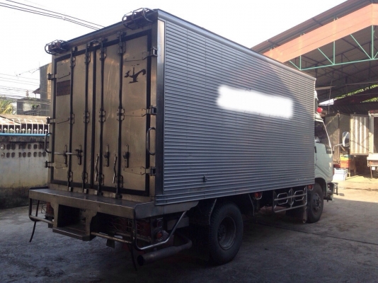 ขายตู้เปียกถอดจากรถ6ล้อ HINO FC2W 120 แรงม้า ทำจากอู่เอกชัย สวยๆสนใจโทร 081-970-1072 ขายตู้เปียกถอดจากรถ6ล้อ HINO FC2W 120 แรงม้า ทำจากอู่เอกชัย สวยๆสนใจโทร 081-970-1072