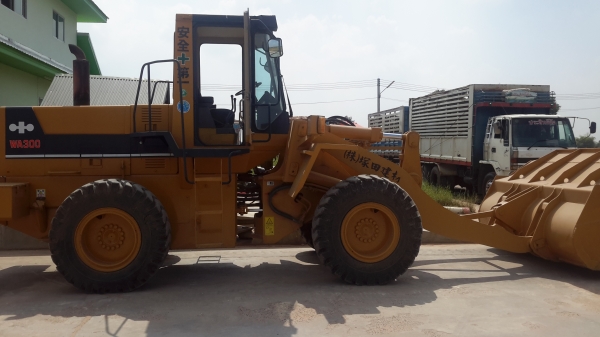 ขายรถตัก Komutsu WA 300-1
