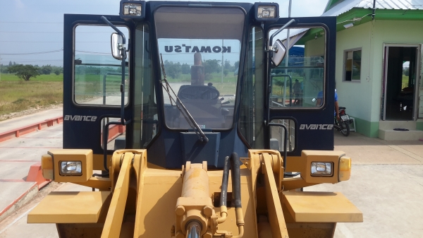 ขายรถตัก Komutsu WA 300-1 ขายรถตัก Komutsu WA 300-1