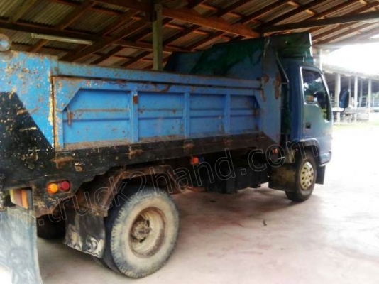 รถบรรทุกดั๊ม 6 ล้อ ISUZU NPR ขนาดแรงม้า 130 แรงม้า รถบรรทุกดั๊ม 6 ล้อ ISUZU NPR ขนาดแรงม้า 130 แรงม้า