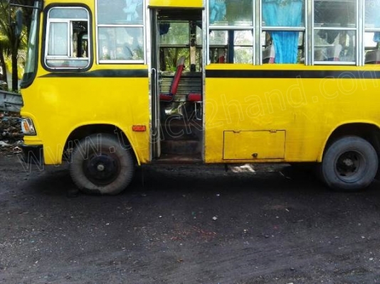 รถบัสเล็ก โครงแซซซีของอีโน่ รถบัสเล็ก โครงแซซซีของอีโน่