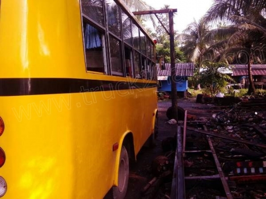 รถบัสเล็ก โครงแซซซีของอีโน่ รถบัสเล็ก โครงแซซซีของอีโน่