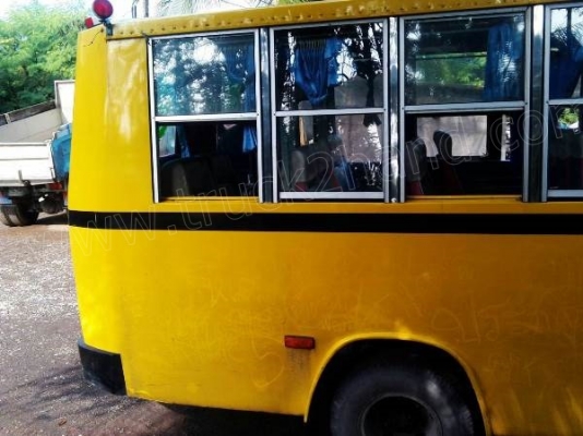 รถบัสเล็ก โครงแซซซีของอีโน่ รถบัสเล็ก โครงแซซซีของอีโน่