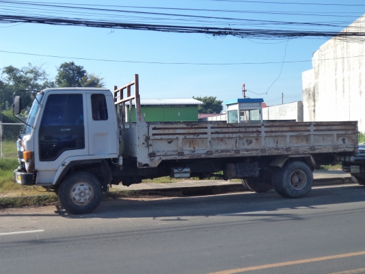 ขายถูกๆคับ495000บาทรถ6ล้ออีซูซุร็อก พร้อมติดตั้งกะบะดั้มเกษรทำสีใหเรียบร้อยคับ