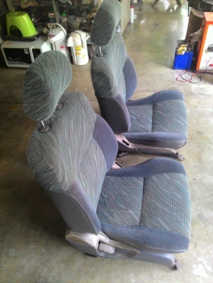 ขายเบาะ toyota tiger แค็ป 1 คู่ สวยๆๆ ราคาถูกๆๆ (ขายแล้วนะครับ 7 เมย. 58) ขายเบาะ toyota tiger แค็ป 1 คู่ สวยๆๆ ราคาถูกๆๆ (ขายแล้วนะครับ 7 เมย. 58)