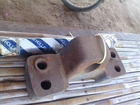 ตุ๊กตารถไถฟอร์ด 6610 AT เภาเดียว สภาพใหม่ (ซื้อมาไม่ได้ใช้)