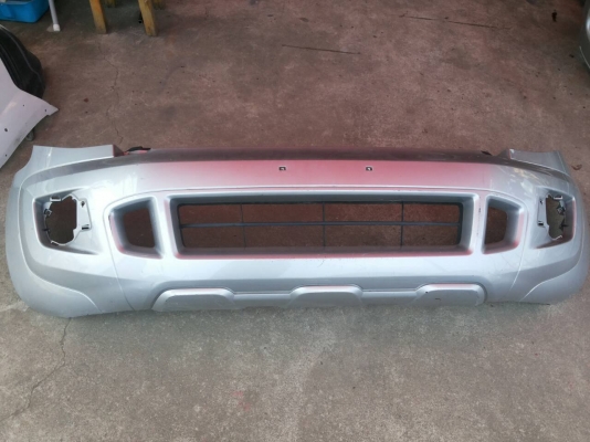 กันชนหน้า New Ford Ranger ของแท้มือสอง