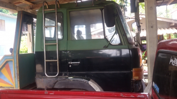 ขายรถหกล้อเทนเลอร์ บรรทุกรถเกี่ยว รถตีดิน ขายรถหกล้อเทนเลอร์ บรรทุกรถเกี่ยว รถตีดิน