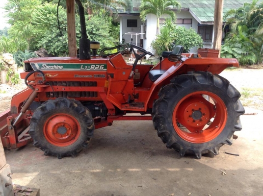 Kubota L1-R26 26 แรง สองเพลา ใบดันหน้า + ผาน
